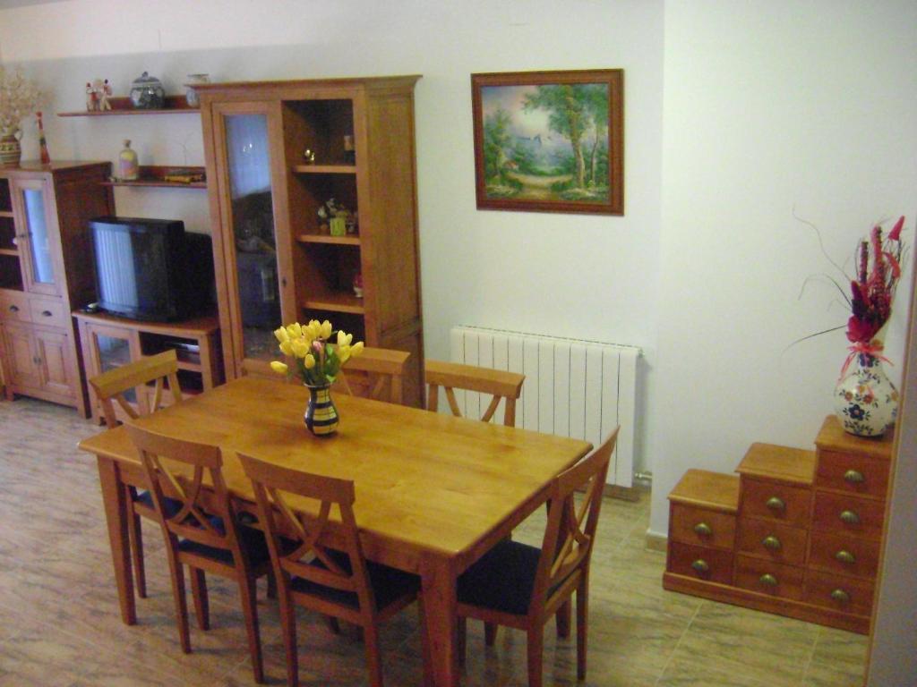 Apartamentos Pirineos Ordesa El Pueyo de Araguás Zimmer foto